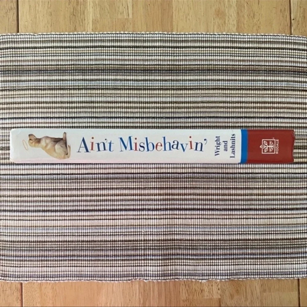 2 Pet Training Books ~ Pet Speak & Ain’t Misbehavin’